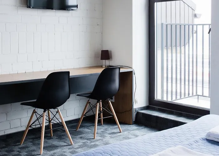 SELF CHECK-IN Hotel Railway Apartments